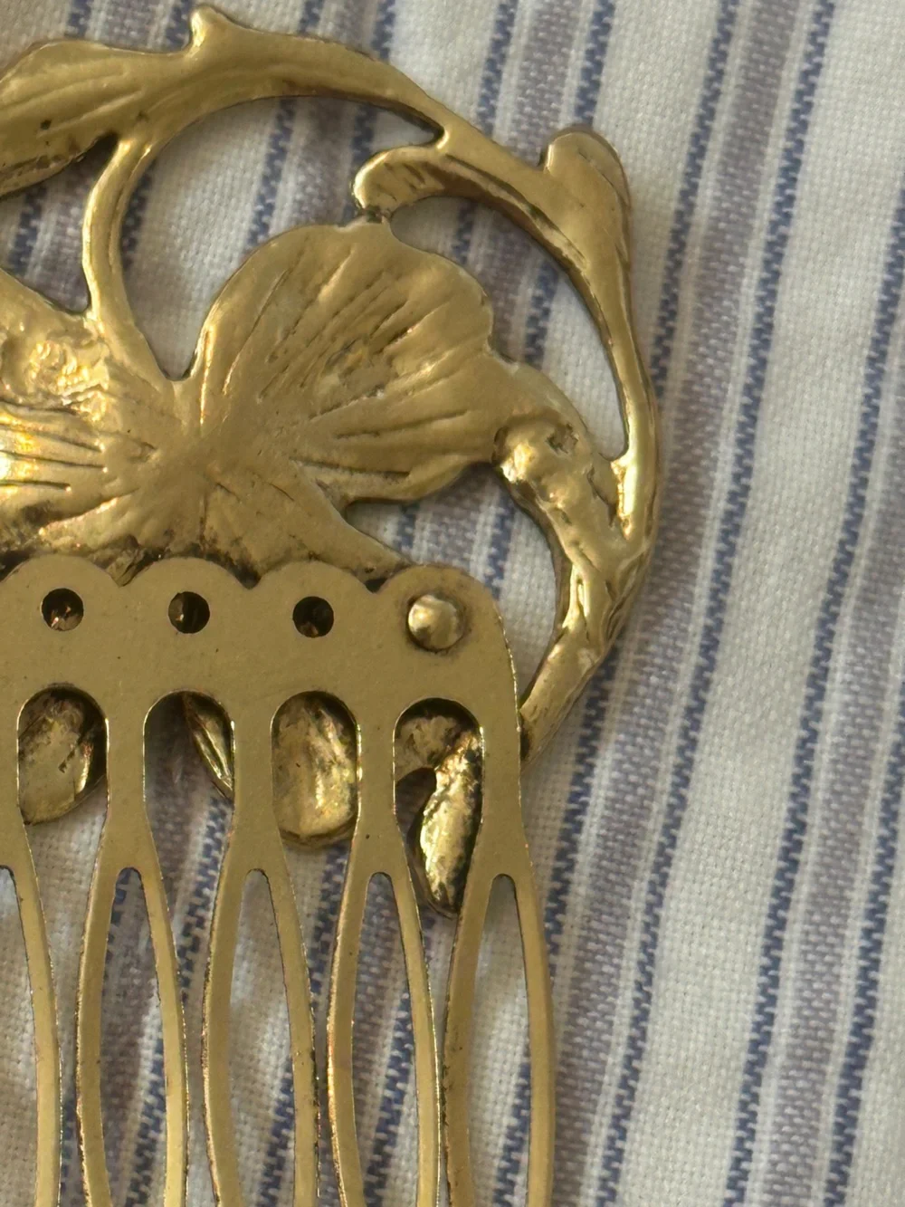 NEW Floral Dogwood Hair Comb Antique Vintage Style